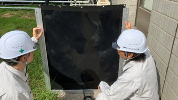 フィルム型ペロブスカイト太陽電池、外壁設置へ新工法開発開始