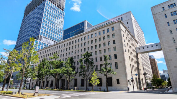 日本生命が「地域トラブル」事業者を除外！需要家による再エネ「品質競争」の本格化