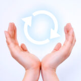 政府がメガソーラーにリサイクル計画義務化へ──「拡大生産者責任」見送りで排出事業者負担に